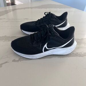 Nike Air Zoom Pegasus Running Size 7.5 Women’s